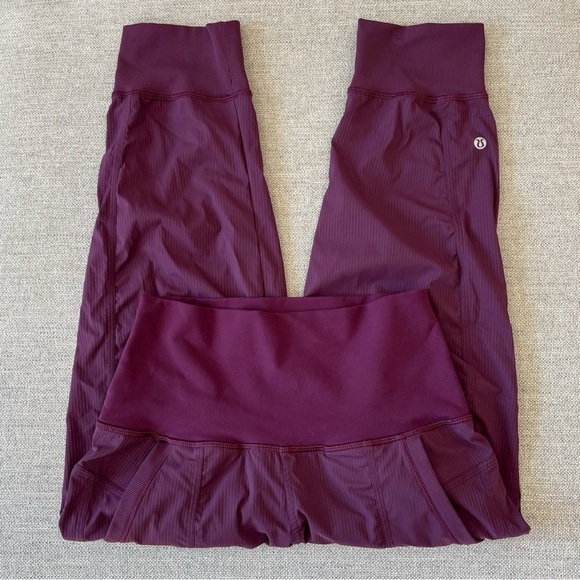 Lululemon In Flux Crop Jogger Pants In Plum 21" Size 4 - Picture 1 of 7